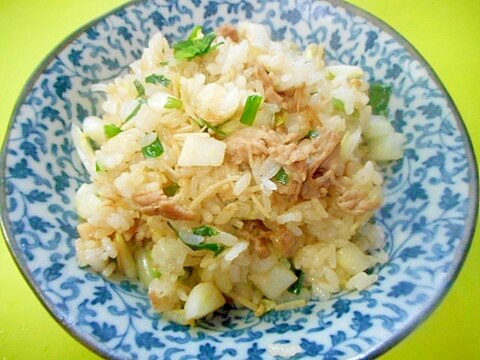 白菜と豚肉えのきニラの和風チャーハン